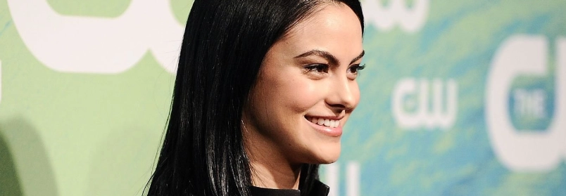 camila-mendes-zobi-2015