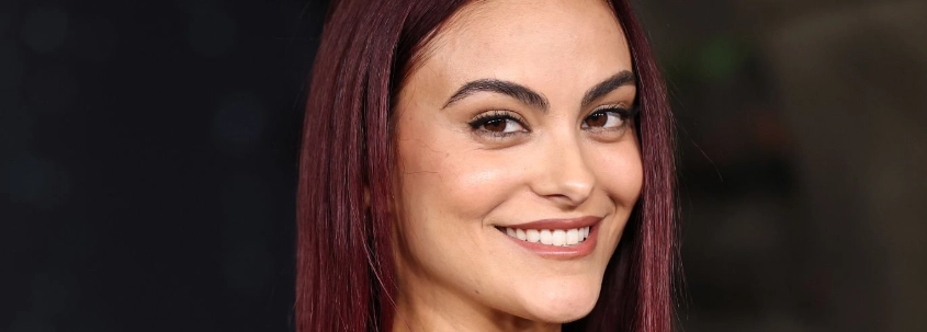 camila-mendes-zobi-2025