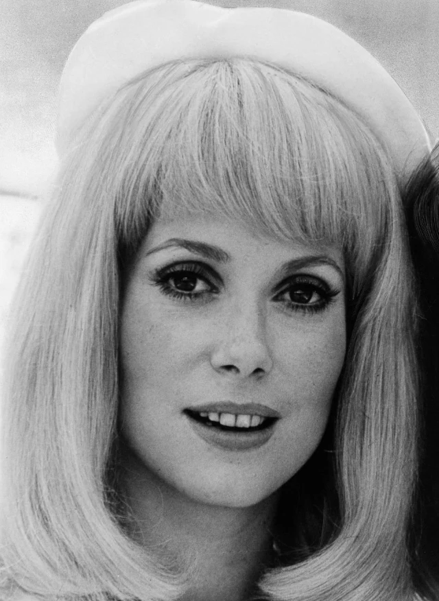 dientes de Catherine Deneuve en los 60