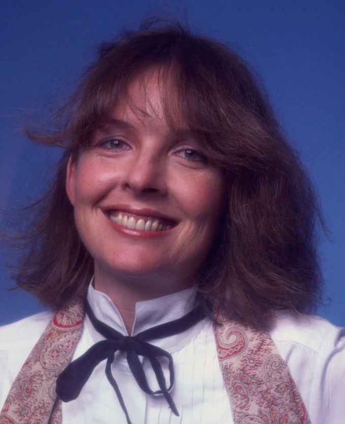 diane keaton teeth 1976