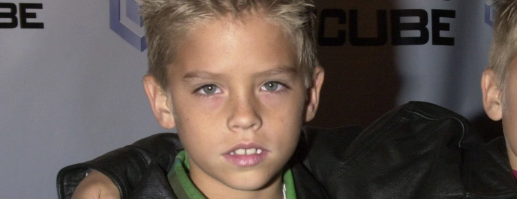 dylan-sprouse-teeth-in-2000