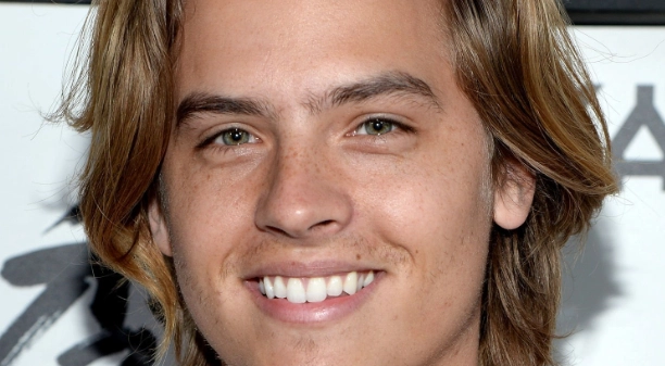 dylan-sprouse-teeth-in-2015