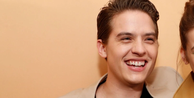 dylan-sprouse-teeth-in-2020