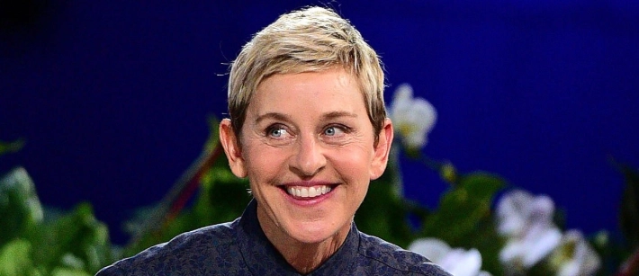 ellen degeneres teeth in 2015