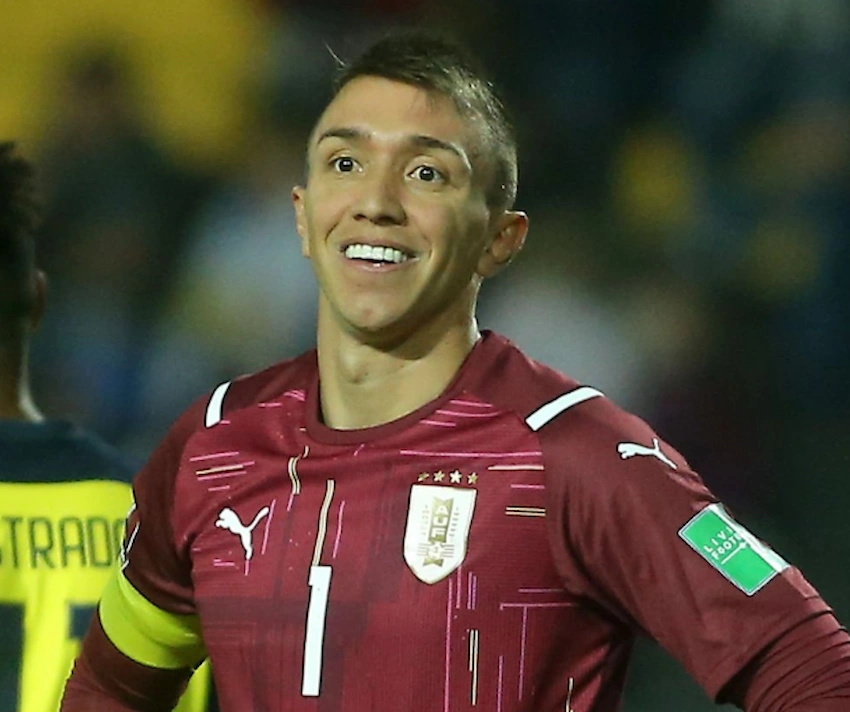 Fernando Muslera δόντια 2020