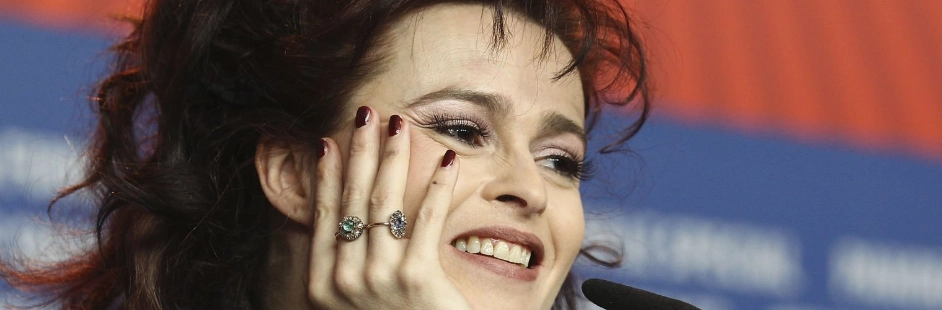 helena-bonham-carter-hollywood-smile