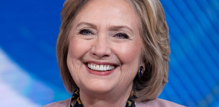 hillary clinton teeth in 2020