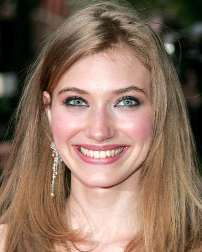 зуби Імоджен Поутс у 2007