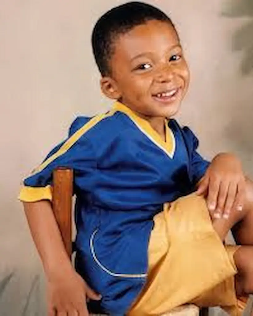 kylian mbappe teeth 2004