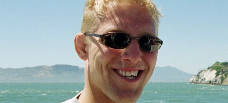 أسنان لويس مودي في 2001