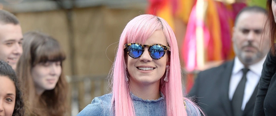 lily-allen-teeth-in-2015