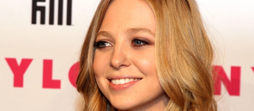portia-doubleday-teeth-in-2010