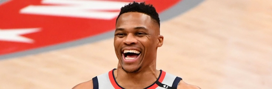 russell-westbrook-hollywood-smaids
