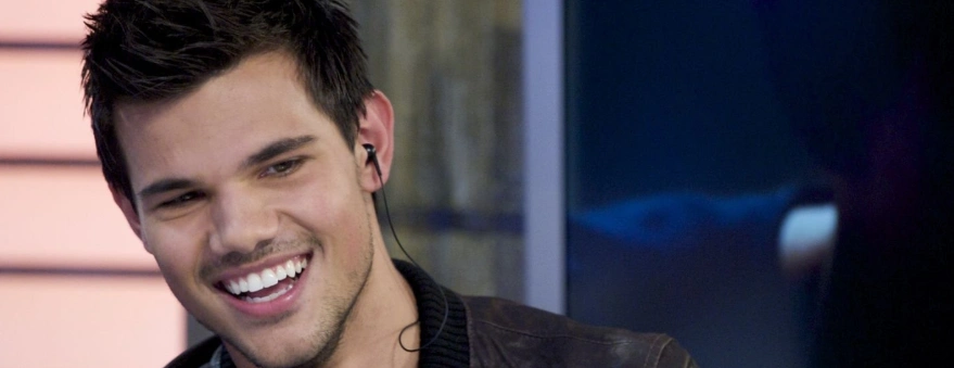 dientes-de-taylor-lautner-en-2011