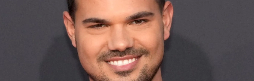 dientes-de-taylor-lautner-en-2025