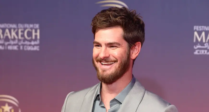 andrew-garfield-hollywood-smile