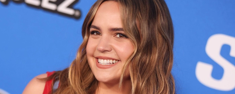 bailee-madison-hollywood-smile