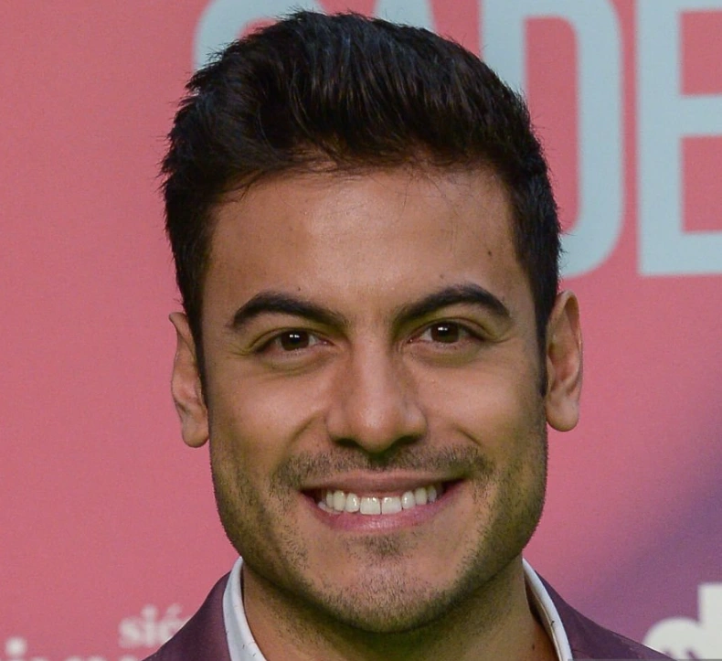 carlos rivera teeth in 2018