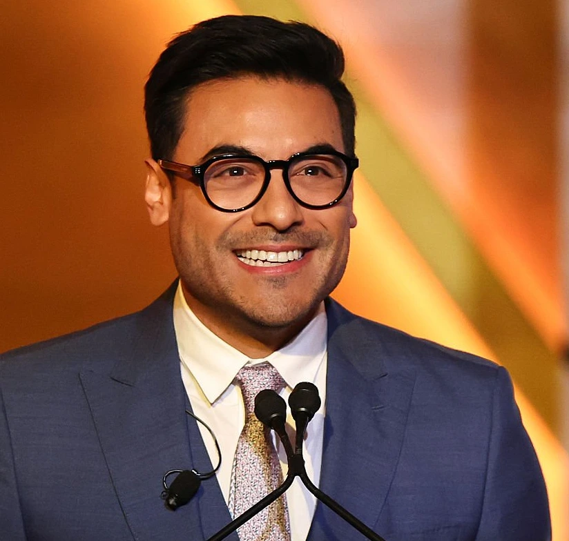 carlos rivera teeth in 2025