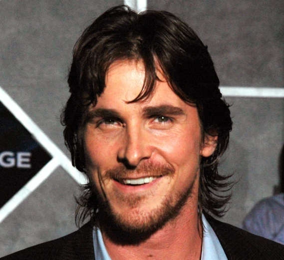 christian-bale-teeth-in-2005