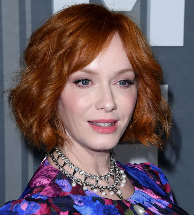 dents de Christina Hendricks en 2025