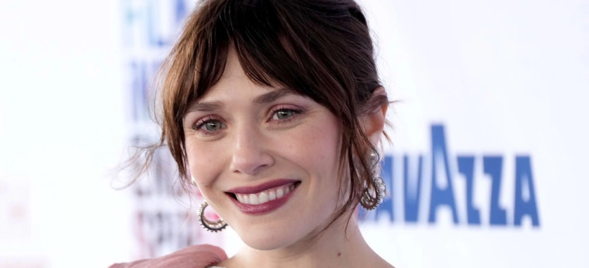 elizabeth-olsen-hollywood-smile