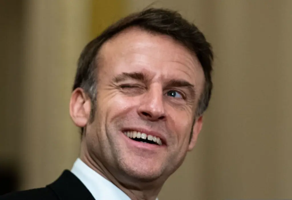 emmanuel macron hambad 2025