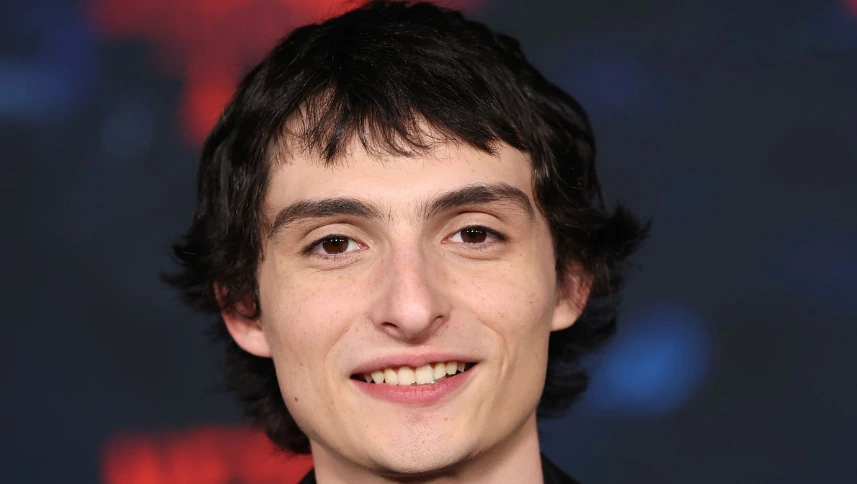 finn-wolfhard-teeth-in-2025