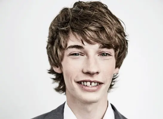 jacob-lofland-teeth-in-2015