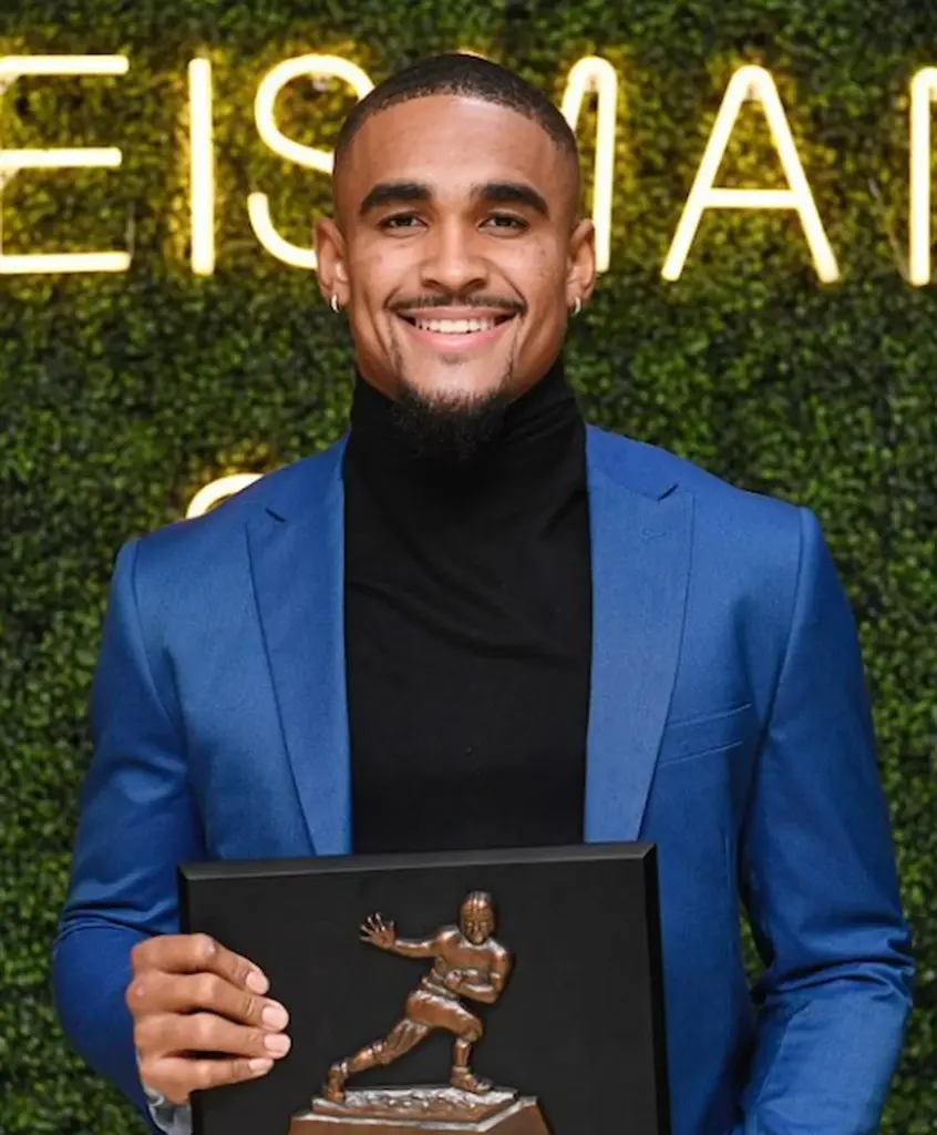 jalen hurts hambad 2019 1
