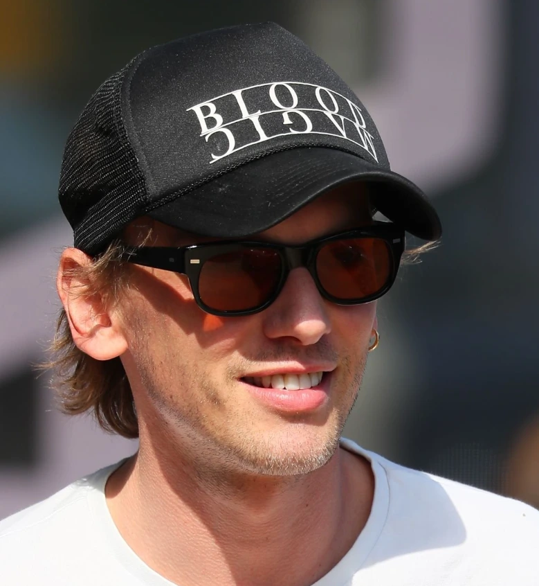 jamie campbell bower teeth in 2024