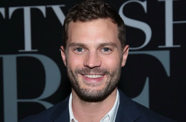 jamie-dornan-hollywoodi-naeratus