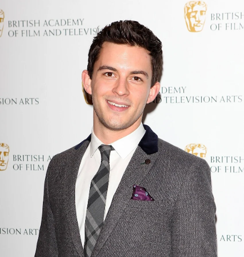 jonathan bailey teeth 2013
