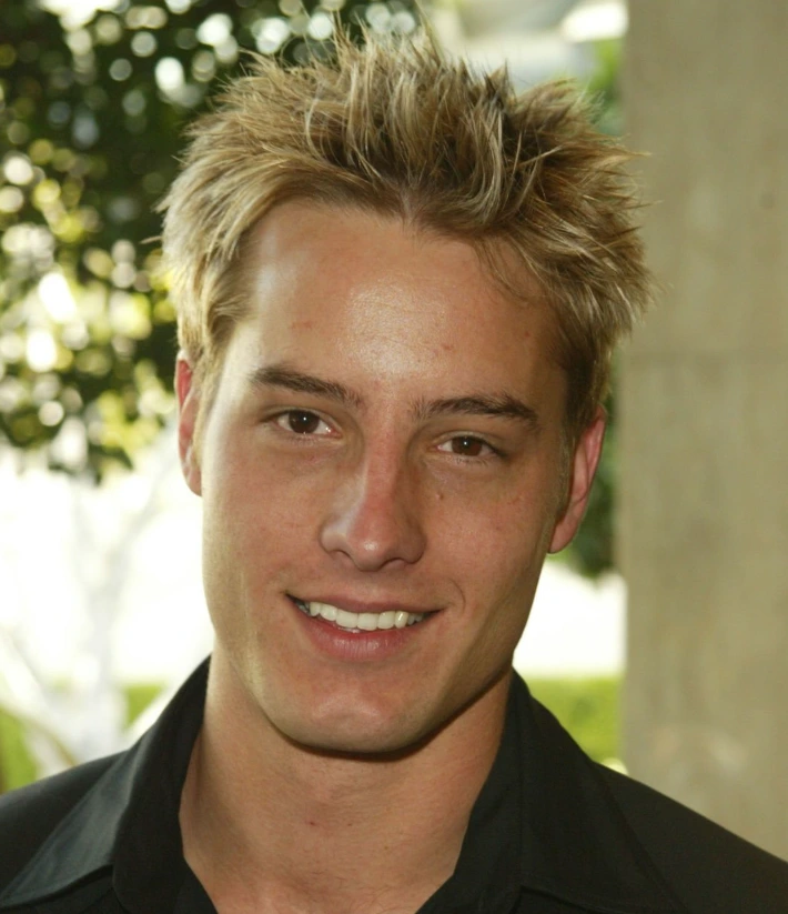 dents de Justin Hartley en 2003