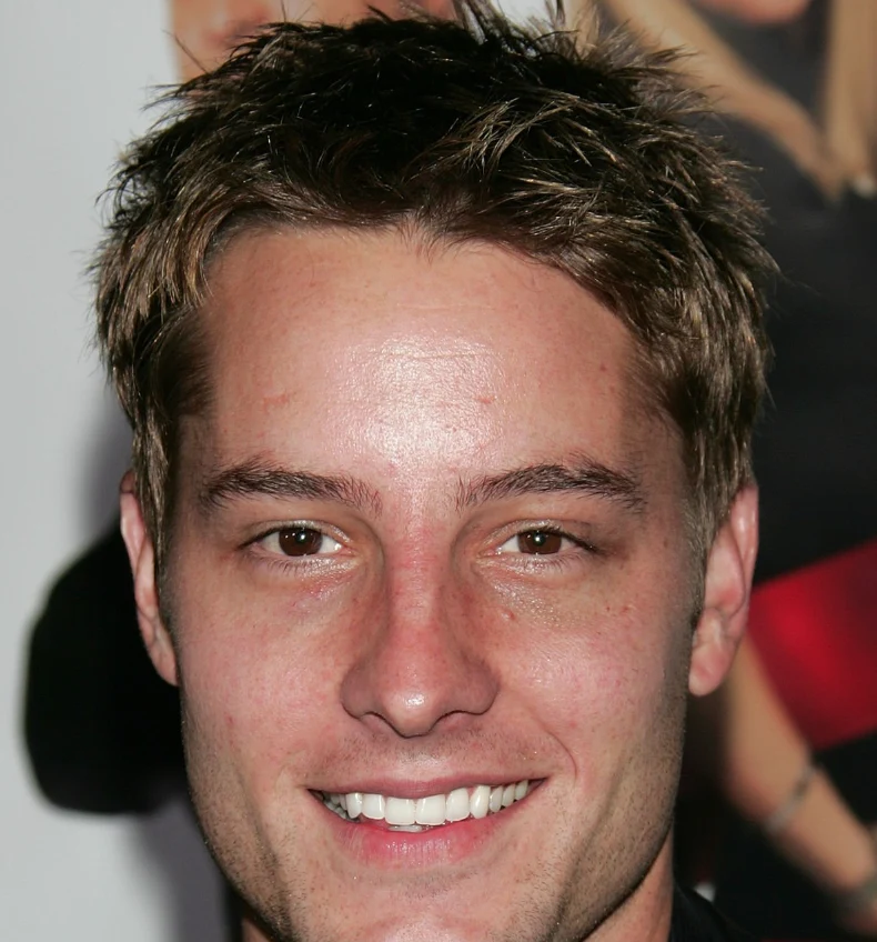 dents de Justin Hartley en 2008