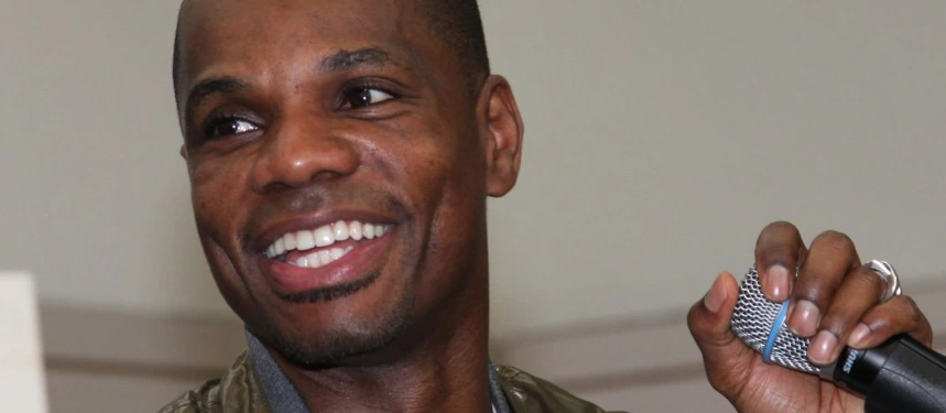 kirk-franklin-teeth-in-2010