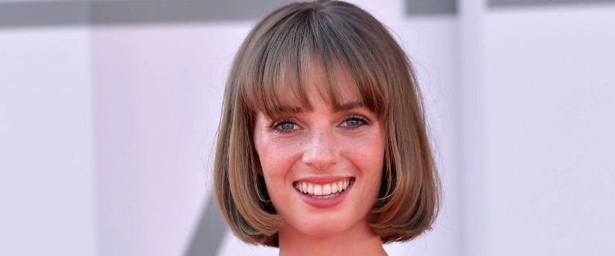 maya-hawke-teeth-in-2020