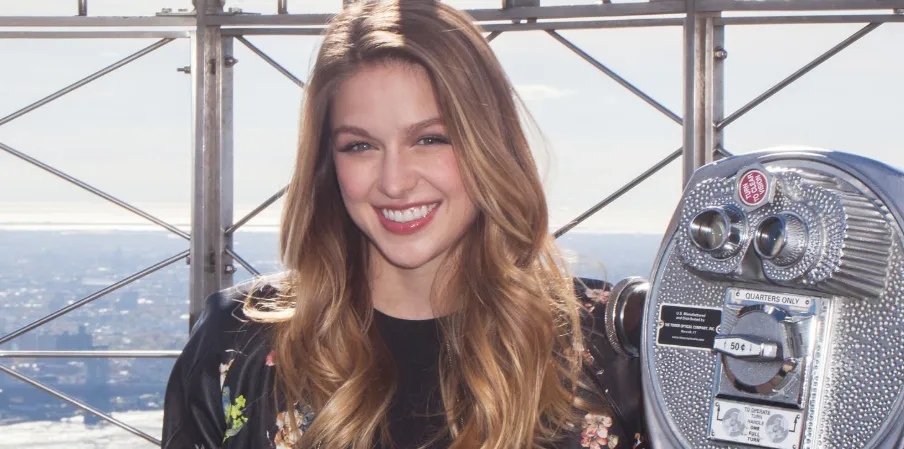 melissa-benoist-teeth-in-2015