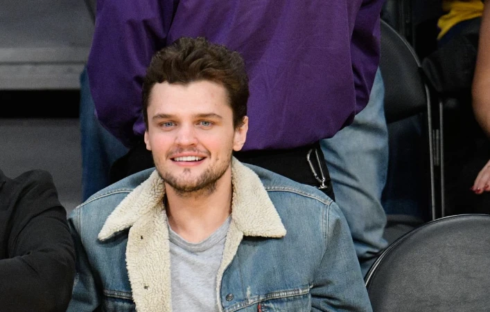 ray-nicholson-teeth-in-2015
