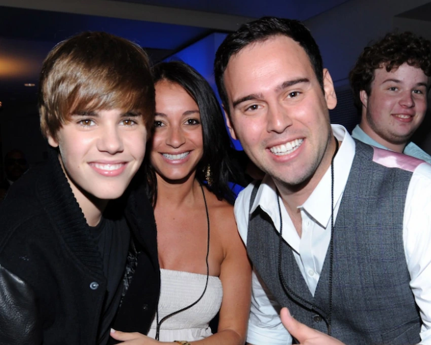 scooter braun teeth 2010