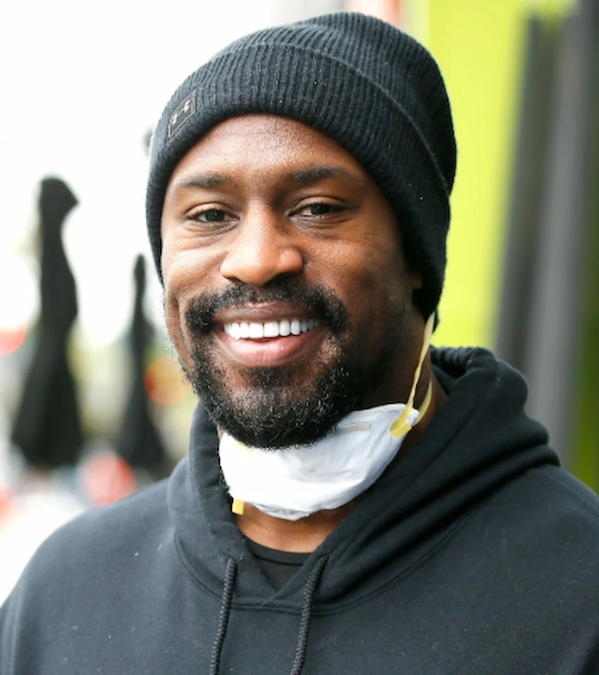 vernon davis teeth 2020