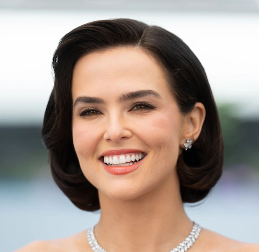 dientes de zoey deutch 2025