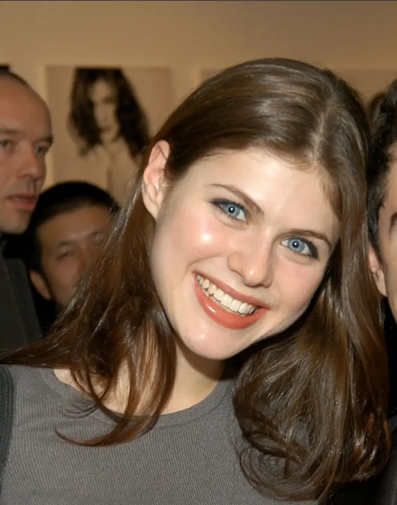 alexandra daddario teeth 2006