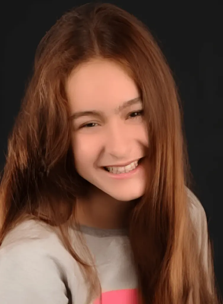 أسنان آسينا كَسْكِنْجِي 2015