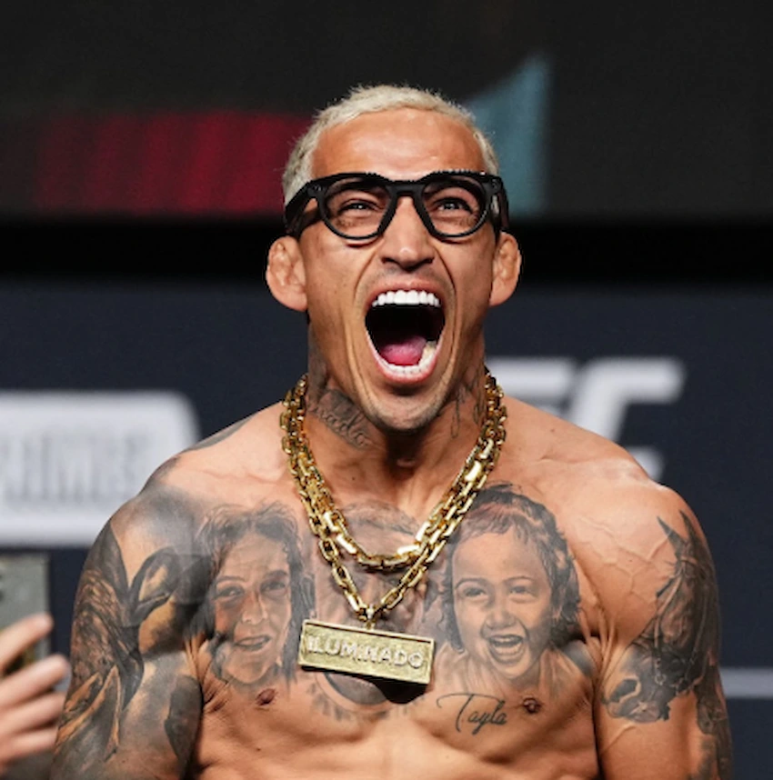 charles oliveira teeth 2025