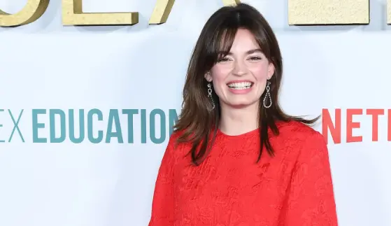 dientes de Emma Mackey en 2020