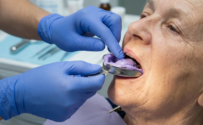 how are dentures performed in the elderly