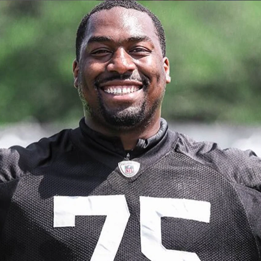 shelby harris teeth 2015