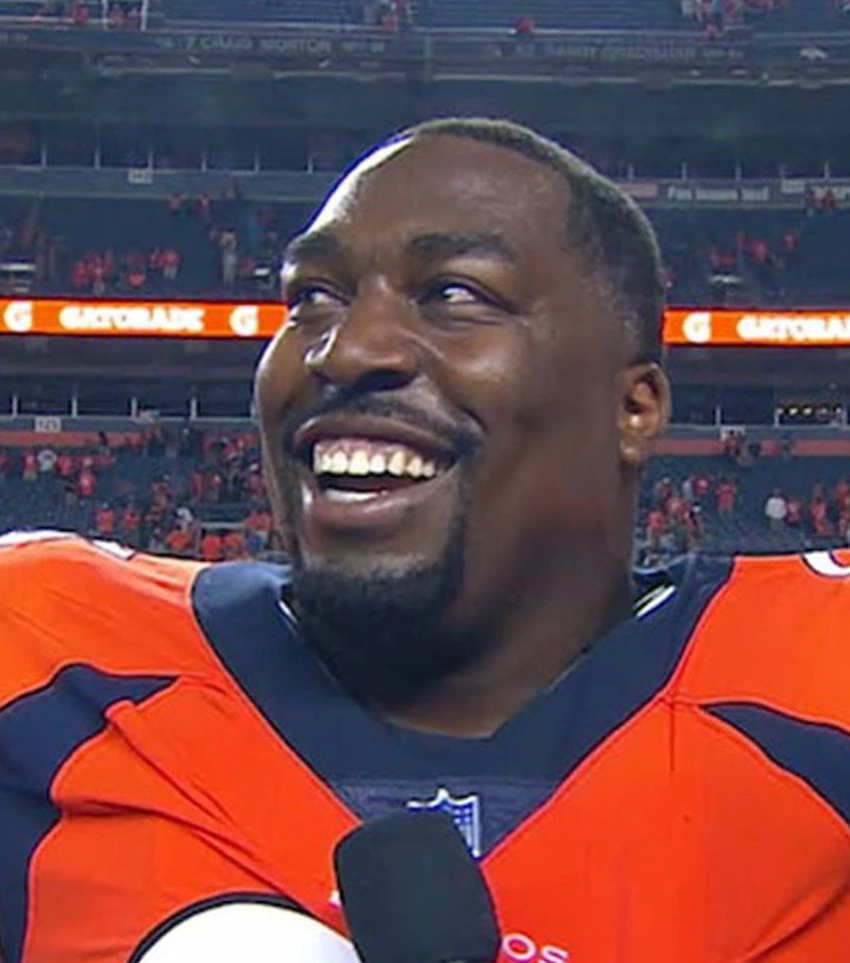shelby harris teeth 2018