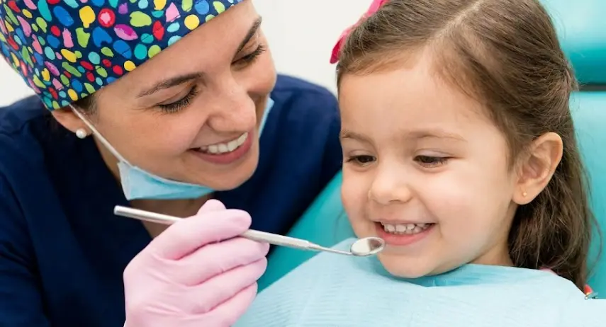 happy-child-friendly-dentist-interaction